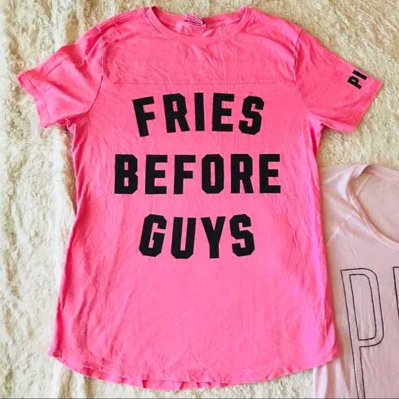 PINK Victoria’s Secret 2 T-Shirt Bundle Size XS - Picture 3 of 7